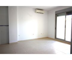 PISO CÉNTRICO CON PISCINA Y GARAJE