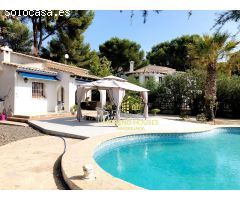 Chalet en Venta en Teulada, Alicante