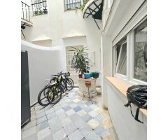 OPORTUNIDAD de vivir en pleno centro de Cádiz!