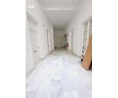 Vivienda con encanto en el corazón del casco histórico de Cádiz