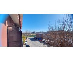 Acogedor Piso en Badajoz con Terraza y Parking