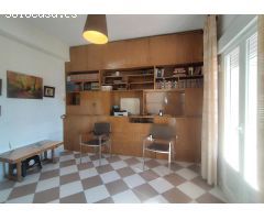 Amplio y Luminoso Piso Semireformado en el Corazón de Badajoz