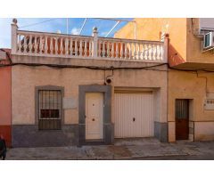 Acogedora Casa en Badajoz, Ideal para Tu Familia