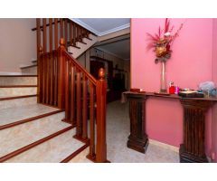 Acogedora Casa en Badajoz, Ideal para Tu Familia