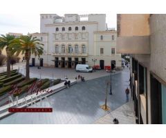 PRECIOSO PISO EN PLAZA MINAYO!!! GARAJE OPCIONAL!!!
