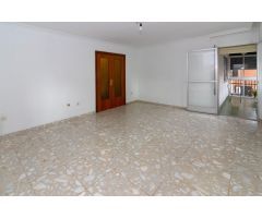 Confort y Estilo en el Corazón de San Roque, Badajoz
