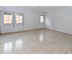 Confort y Estilo en el Corazón de San Roque, Badajoz