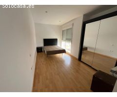 Piso Espacioso en Cerro Gordo, Badajoz: Tu Hogar Ideal