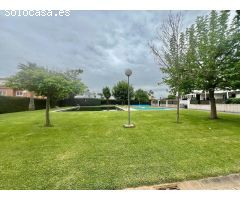 ¡Vive en una urbanización privada en Las Vaguadas!
