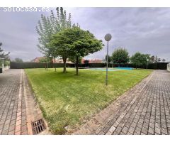 ¡Vive en una urbanización privada en Las Vaguadas!