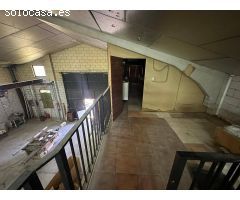 Amplia Nave Industrial en Olivenza: Oportunidad Única para tu Negocio