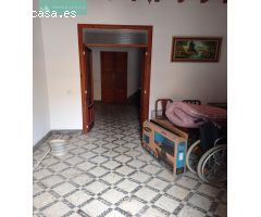 Casa y terreno anexo a la vivienda