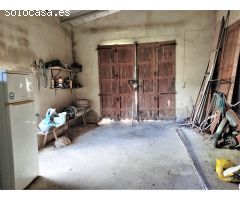 CASA INDEPENDIENTE DE DOS PLANTAS Y JARDÍN