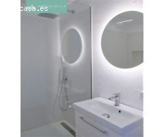 Piso de 3 habitaciones, 3baños. Se alquila de temporada de Mayo hasta Octubre. 2.500€/mes