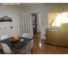 CASA CON PARCELA EN LAS ARBOLEDAS