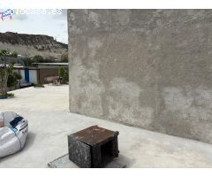 CASA CON ALMACEN EN EL HURTADO