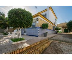 Chalet en Venta en Bollullos de la Mitación, Sevilla