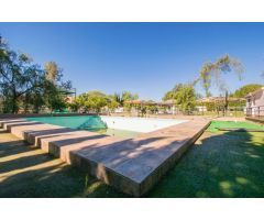 Chalet en Venta en Los Carmonas, Sevilla