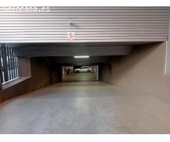 Garaje en Alquiler en Los Sevillanos, Sevilla