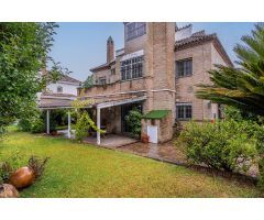 Chalet en Venta en Mairena del Aljarafe, Sevilla