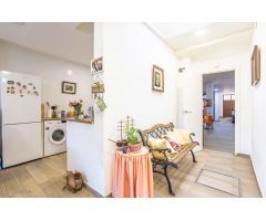 SE VENDE CASA 286 M2 CON 2 VIVIENDAS INDEPENDIENTES  (TOTAL 6 HABIT. + 4 BAÑOS)  Y AMPLIO GARAJE