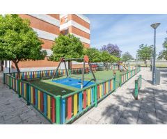 SE VENDE LOCAL DE ESQUINA  62 M2 CON POSIBILIDAD DE CAMBIO DE USO A VIVIENDA, CON PATIO 24 M2
