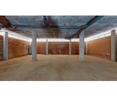 Local comercial en Venta en Palau-Solitá i Plegamans, Barcelona