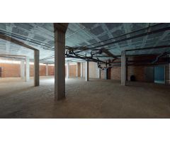 Local comercial en Venta en Palau-Solitá i Plegamans, Barcelona