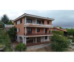 Chalet en Venta en Sant Esteve Sesrovires, Barcelona