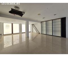 Local comercial en Alquiler en Puerto de Gandía, Valencia