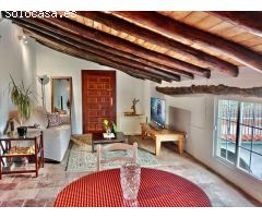 Oportunidad Única de Inversión en Jabugo: Pequeño Hotel Boutique en Casa Histórica