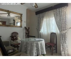 ¡GRAN OPORTUNIDAD! CASA AMPLIA Y BIEN UBICADA EN BARRIADA DE CONSOLACIÓN DE UTRERA!