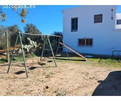 Vivienda y negocio en un solo lugar: descubre esta gran inversión  en Utrera