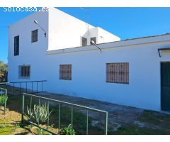 Vivienda y negocio en un solo lugar: descubre esta gran inversión  en Utrera