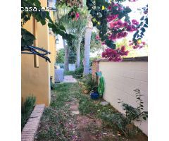 CHALET EN VENTA EN URBANIZACIÓN LA JUNCOSA EN ALCALA DE GUADAIRA