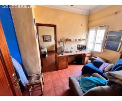 Casa con Potencial de Reforma en Coca de la Piñera (Camas) – Una Oportunidad Inigualable