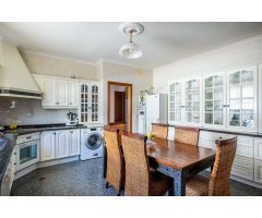 Chalet en Venta en Tomares, Sevilla