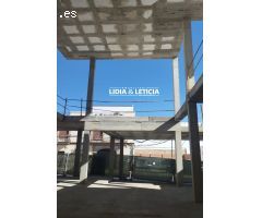 Solar con estructura y cimentacion terminada en Alcala de Guadaria