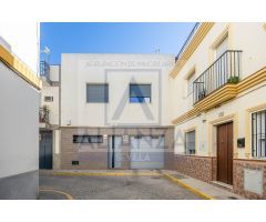 Venta de casa en Camas (Sevilla)
