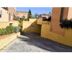 Venta plaza de garaje en venta en Tomares (Sevilla)
