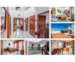 Casa en venta de Camas (Sevilla)