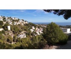 Parcela amplia con vistas panorámicas a Benissa
