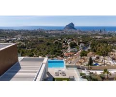 Villa de reciente construcción con vistas panorámicas