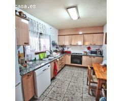 Chalet en Venta en Vidreres, Girona