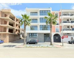 Piso en Venta en Torrox Costa, Málaga