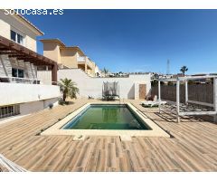 Chalet en Venta en Torrox Costa, Málaga