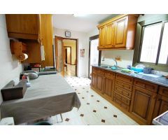 Magnífica Casa en Venta en Badalona, Zona La Salut