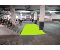 Plaza garaje coche mediano