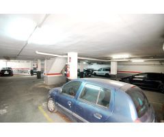 Plaza garaje coche mediano