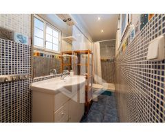 Chalet en Venta en Valencia de las Torres, Valencia